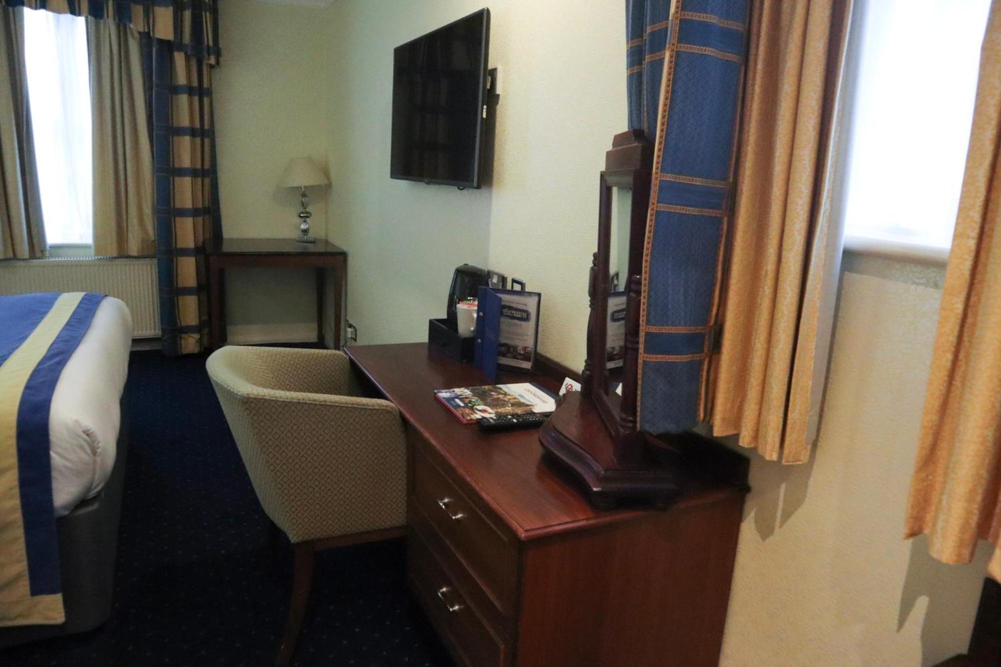 Hotel The George 3*