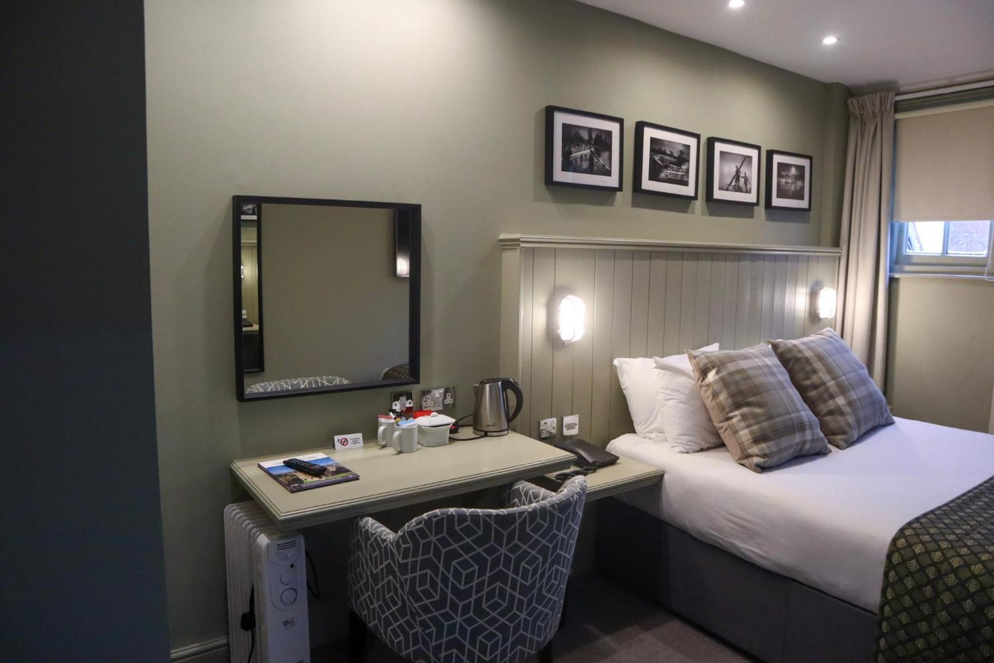 The George Hotel