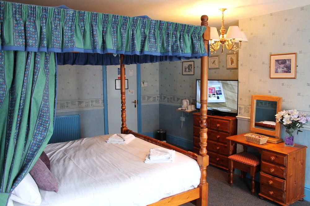 The George 3*