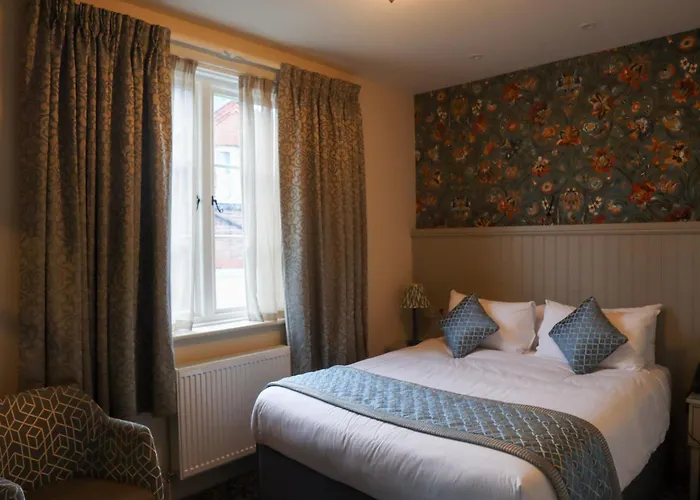 The George Hotel